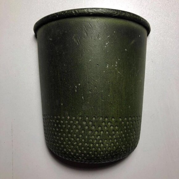 Other - Vintage Sewing Thimble Wall Pocket Cast Aluminum Metal #1440